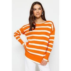 Trendyol oranžový základný pruhovaný pletený sveter