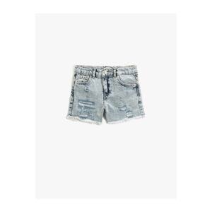 Koton Denim shorts with pockets, frayed details with frayed edges, and an adjustable elasticated waist.
