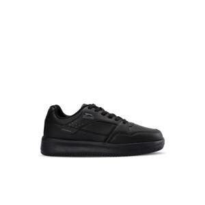 Slazenger LEVSKI Sneakers Men's Shoes Black / Black