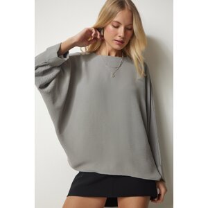 Happiness İstanbul Women's Gray Bat Sleeves Flowy Airobine Blouse