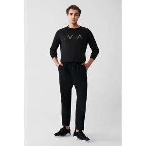 Avva Men's Black Elastic Waist Laced Cargo Pocket Woven Flexible Jogger Trousers