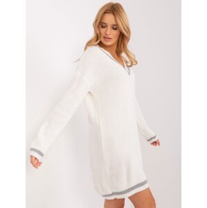 Ecru loose knitted dress with wool
