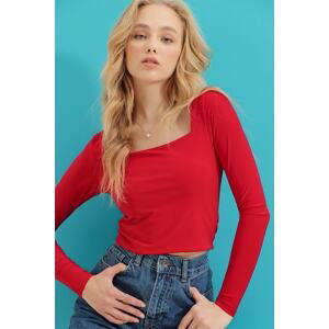 Trend Alaçatı Stili Women's Red Square Collar Crop Sandy Blouse