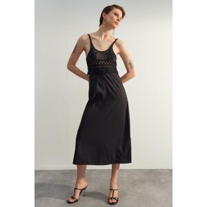 Trendyol Black limitovaná edícia príslušenstva detailne tkané šaty