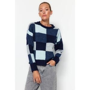 Trendyol Navy Blue Jemná textúrovaná farba Blok Pletený sveter