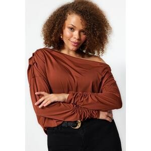 Trendyol Curve Brown Scuba Shoulder Detailed Flexible Knitted Blouse