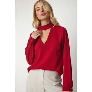 Happiness İstanbul Women's Red Window Detailed Low-cut Crepe Blouse