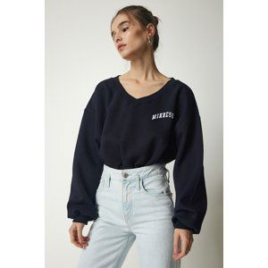 Happiness İstanbul Women's Navy Blue V-Neck Oversized Crop Knitted Sweatshirt