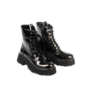 Capone Outfitters Round Toe Lace Up Trak Sole Women's Boots