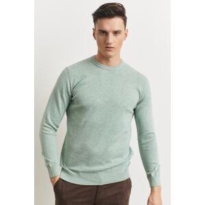ALTINYILDIZ CLASSICS Men's Green Standard Fit Normal Cut Crew Neck Cotton Knitwear Sweater.