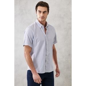 ALTINYILDIZ CLASSICS Men's White-Navy Blue Slim Fit Slim Fit Buttoned Collar Striped Shirt