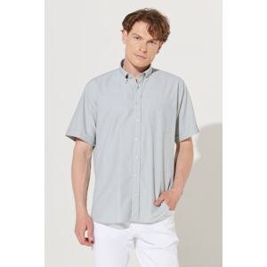 ALTINYILDIZ CLASSICS Men's Khaki Comfort Fit Comfy Cut Buttoned Collar Dobby Short Sleeve Shirt.