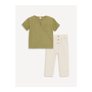 LC Waikiki Crew Neck Short Sleeve Baby Boy T-Shirt and Trousers 2-Pack