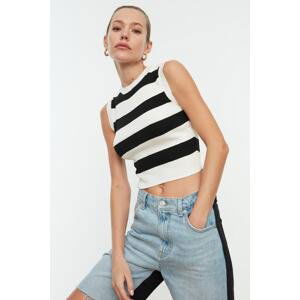 Trendyol Ecru Crop Striped Knitwear Blouse