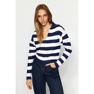 Trendyol Navy Blue Crop Wide Fit pletený sveter