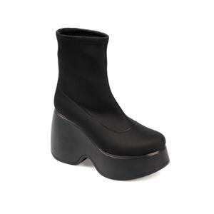 Capone Outfitters Round Toe High-Ankle Diver Fabric Platform Heeled Women's Boots