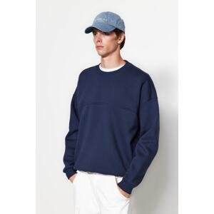 Trendyol Indigo Men's Oversize/Wide-Fit Crew Neck Trim PU Appliques with Labels, Fleece Fleece Sweatshirt.