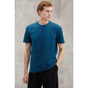GRIMELANGE Chad Men's Slim Fit Ultra Flexible Oil Green T-shirt