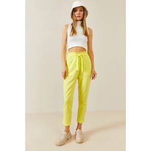 XHAN Women's Yellow Elastic Waist Carrot Trousers