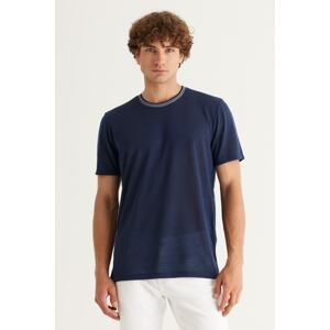 AC&Co / Altınyıldız Classics Men's Navy Blue Slim Fit Slim Fit Crew Neck Linen-Looking Short Sleeve T-Shirt.