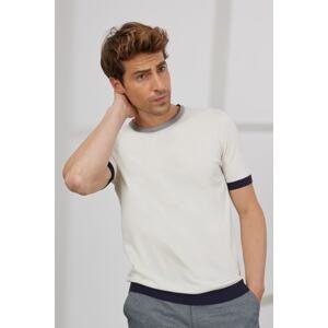 AC&Co / Altınyıldız Classics Men's Ecru Standard Fit Normal Cut Crew Neck 100% Cotton Short Sleeve Knitwear T-Shirt