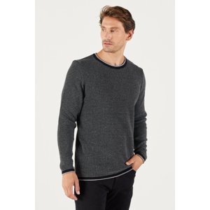 AC&Co / Altınyıldız Classics Men's Black-gray Recycle Standard Fit Normal Cut Crew Neck Knitwear Sweater