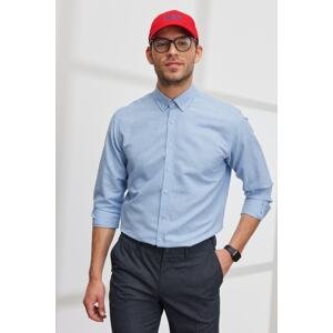 AC&Co / Altınyıldız Classics Men's Light Blue Comfort Ft Comfy Cut Buttoned Collar Cotton Dobby Linen Shirt.