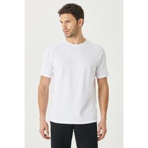 AC&Co / Altınyıldız Classics pánske biele bavlnené tričko s dlhým strihom s krátkym rukávom.