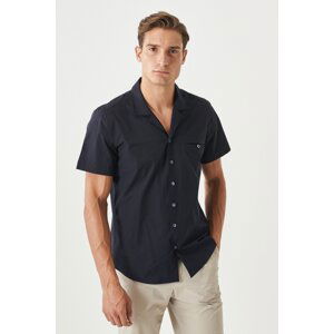 ALTINYILDIZ CLASSICS Men's Navy Blue Slim Fit Slim Fit Mono Collar Short Sleeved Casual Shirt.