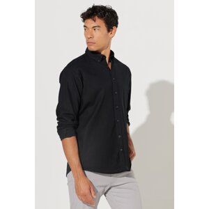 ALTINYILDIZ CLASSICS Men's Black Comfort Fit Comfy Cut Buttoned Collar Linen Shirt.