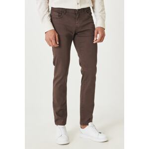 ALTINYILDIZ CLASSICS Men's Brown Casual Slim Fit Slim-fit Pants that Stretch 360 Degrees in All Directions.