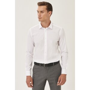 ALTINYILDIZ CLASSICS Men's White Easy-to-Iron Slim Fit Slim Fit Classic Collar Cotton Shirt.