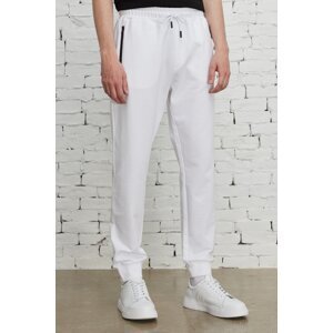 ALTINYILDIZ CLASSICS Men's White Standard Fit Regular Cut Sweatpants.