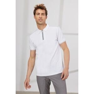 ALTINYILDIZ CLASSICS Pánske biele tričko slim fit Slim Fit Polo Neck Bavlnené tričko s krátkym rukávom.