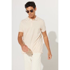 ALTINYILDIZ CLASSICS Pánske tričko Beige-Ecru Slim Fit Slim Fit polo s krátkym rukávom zo 100% bavlny.