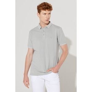 ALTINYILDIZ CLASSICS Pánske sivé slim fit tričko so slim fit polo výstrihom 100% bavlnené vzorované tričko s krátkym rukávom.