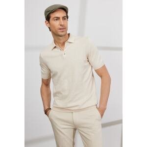 ALTINYILDIZ CLASSICS Pánske béžové tričko štandardného strihu normálneho strihu pologolier 100% bavlna krátke rukávy pletené tričko.
