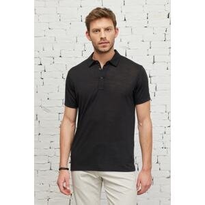 ALTINYILDIZ CLASSICS Pánske čierne tričko slim fit Slim Fit Polo Neck s krátkym rukávom ľanové tričko.