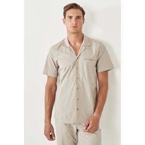 ALTINYILDIZ CLASSICS Men's Beige Slim Fit Slim Fit Mono Collar Short Sleeved Casual Shirt.