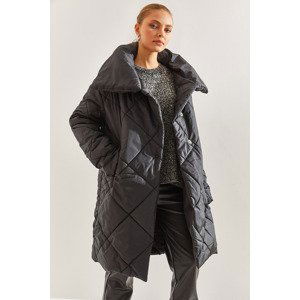 Bianco Lucci Women's Metal Buttoned Diamond Patterned Oversize Puffer Coat