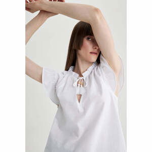 DEFACTO Regular Fit Short Sleeve Blouse