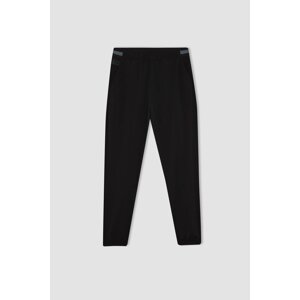 DEFACTO Slim Fit Jogger