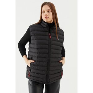 River Club Women's Lined Water And Windproof Regular Fit Black Puffer Vest