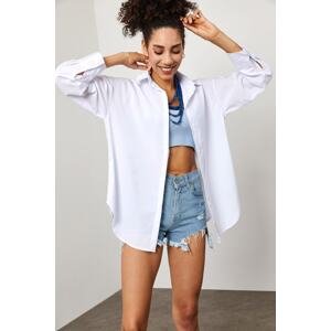 XHAN Women's White Oversize Long Shirt