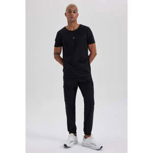 DEFACTO Standard Fit Jogger